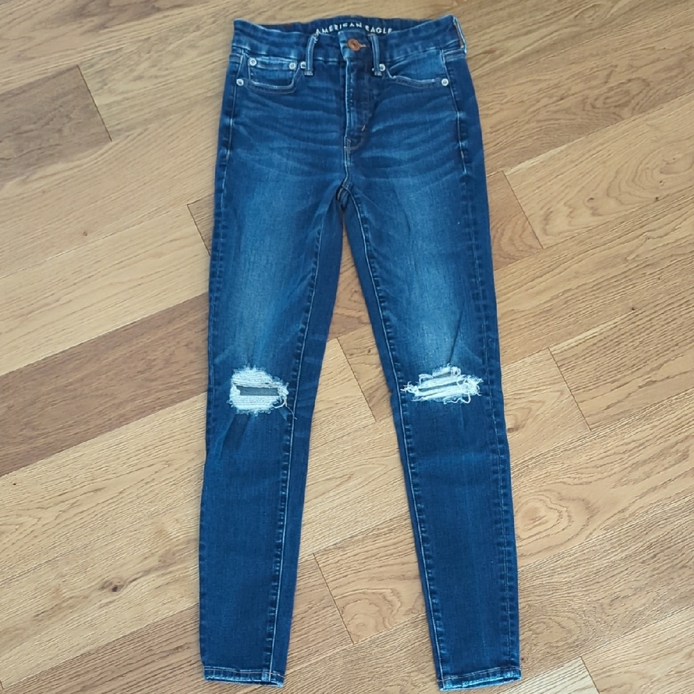 American Eagle Outfitters Ripped Skinny Jeans